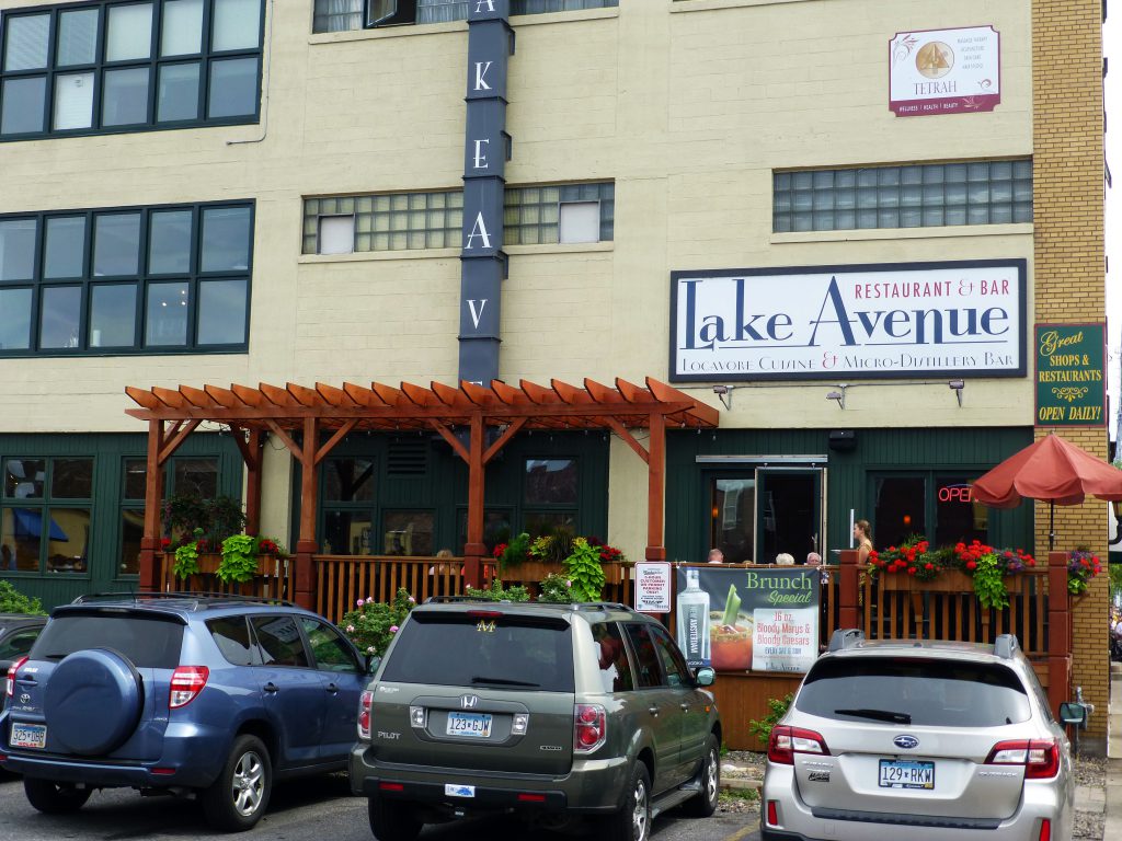 Lake Avenue Restaurant outdoor deck