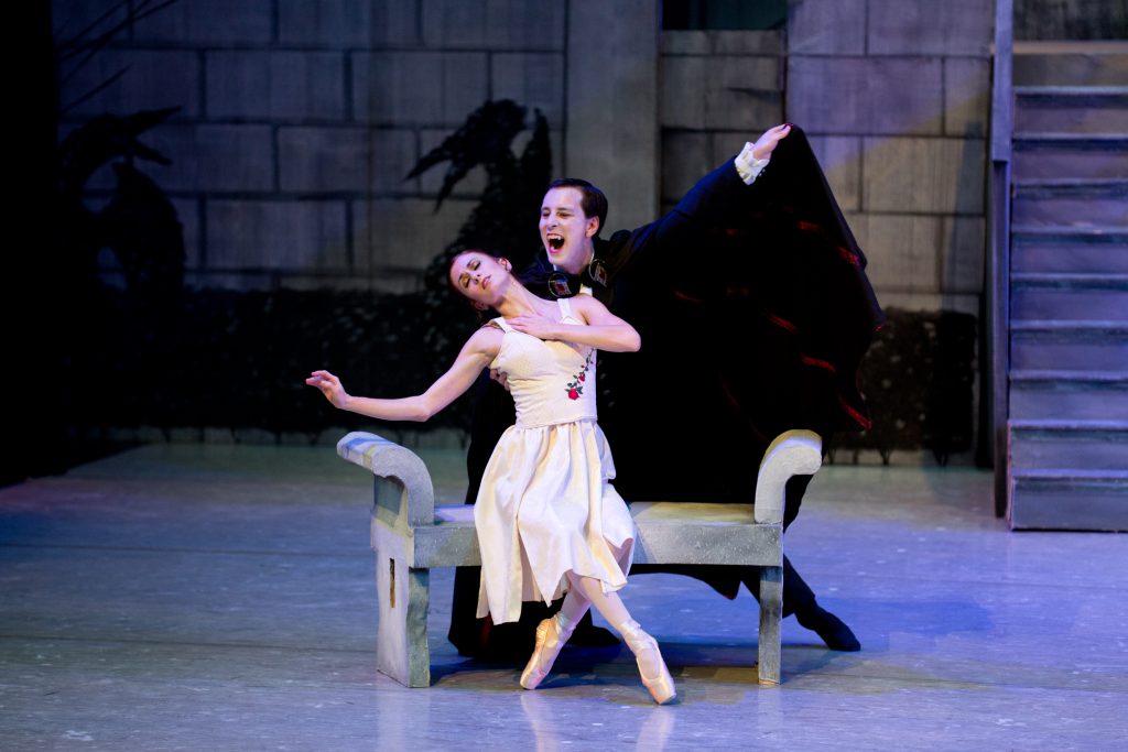 Dracula ballet show