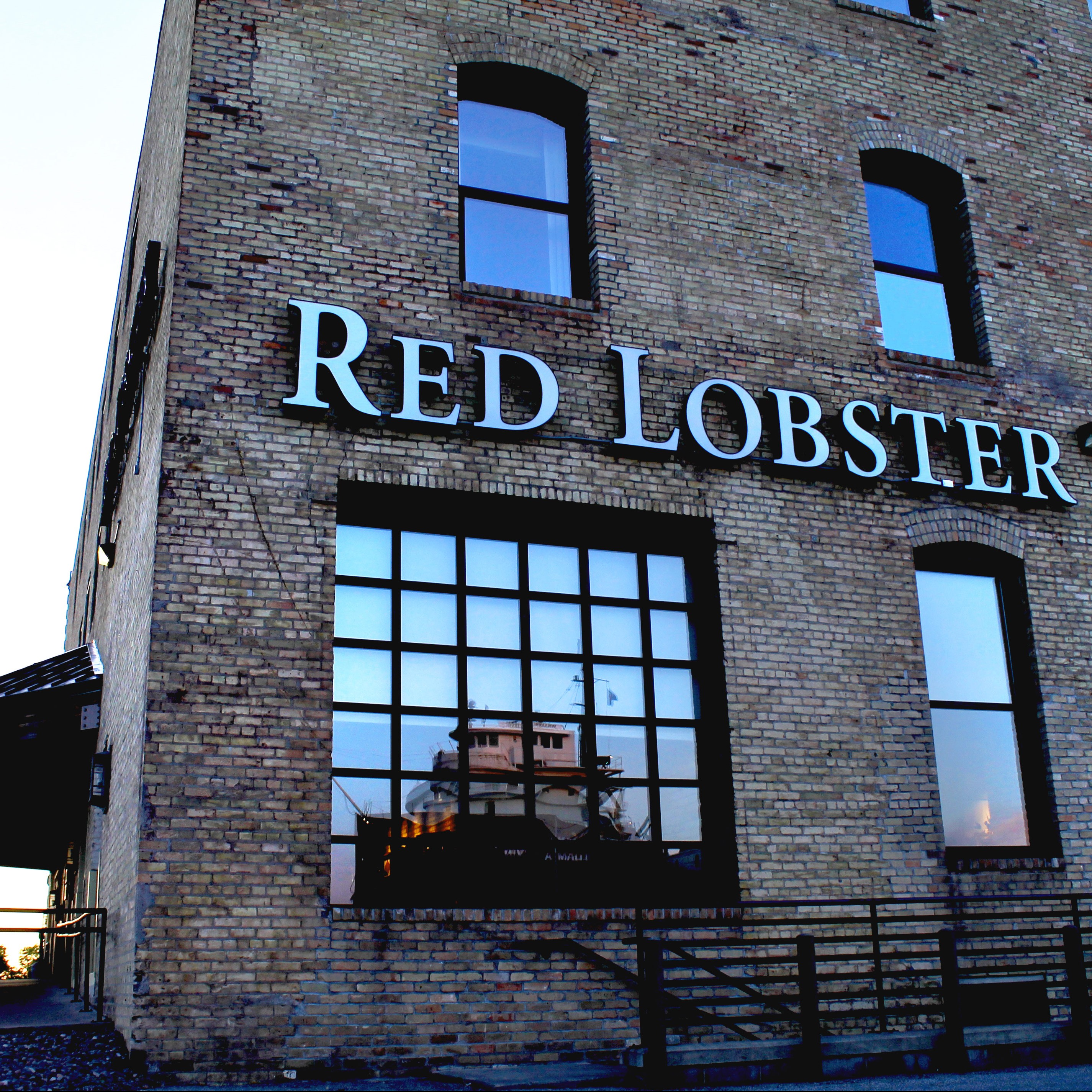 Collection 95+ Pictures pictures of red lobster restaurants Completed