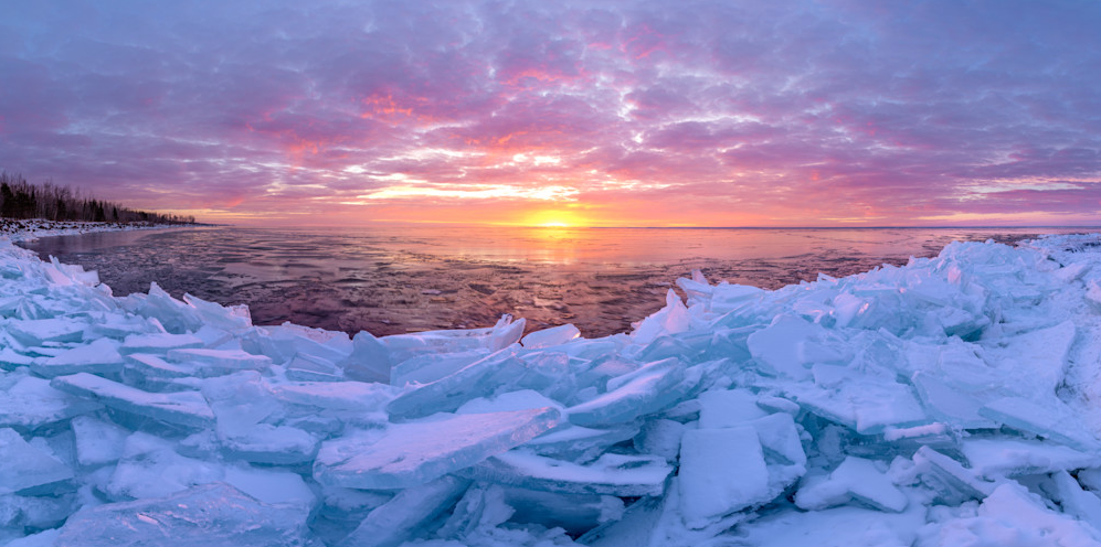Ice Sheets on Lake Superior