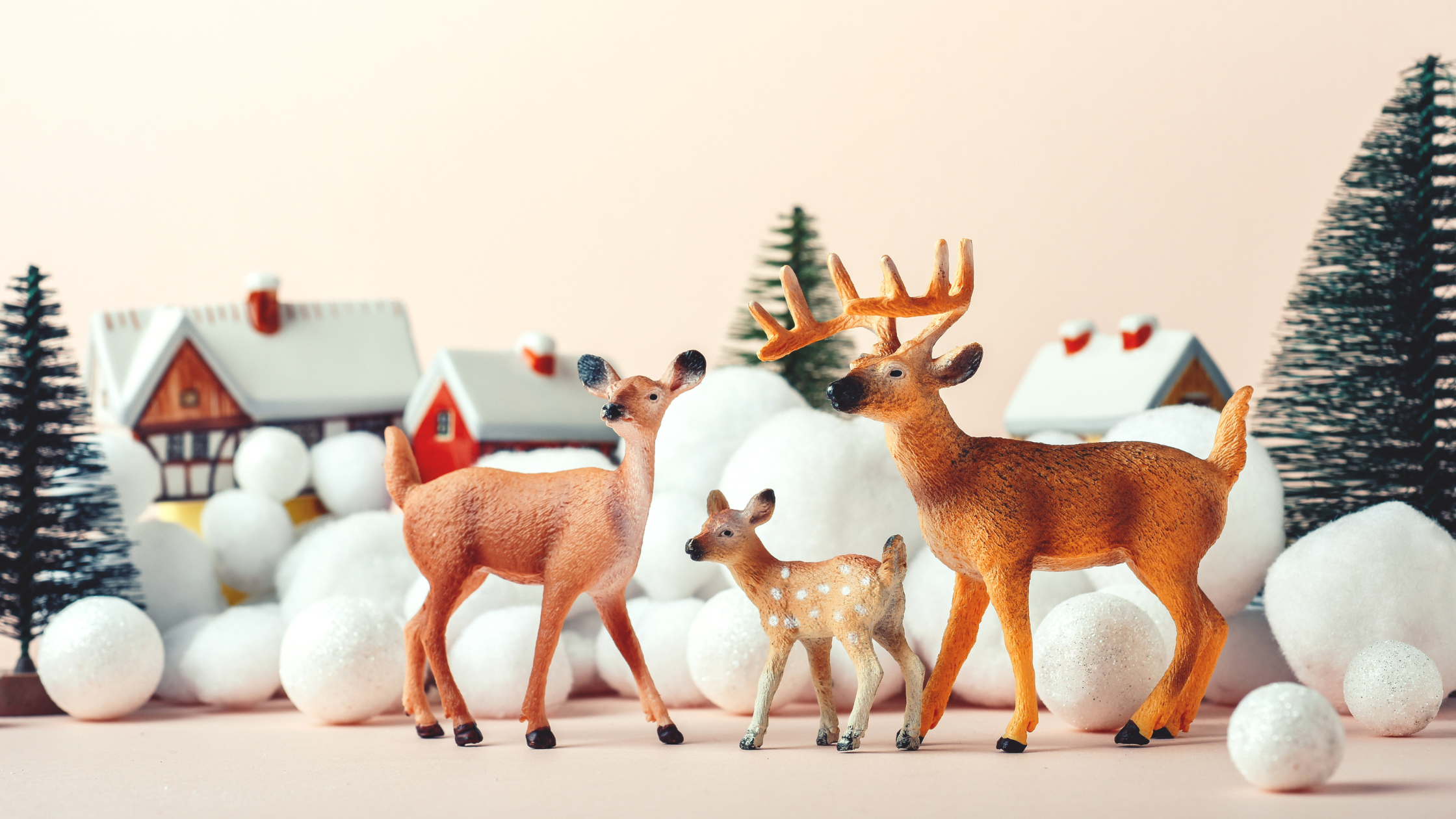 Reindeer and cottages christmas decor